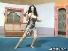 Sexy Indian housewife is dancing seductively on livecam wearing fancy costume 